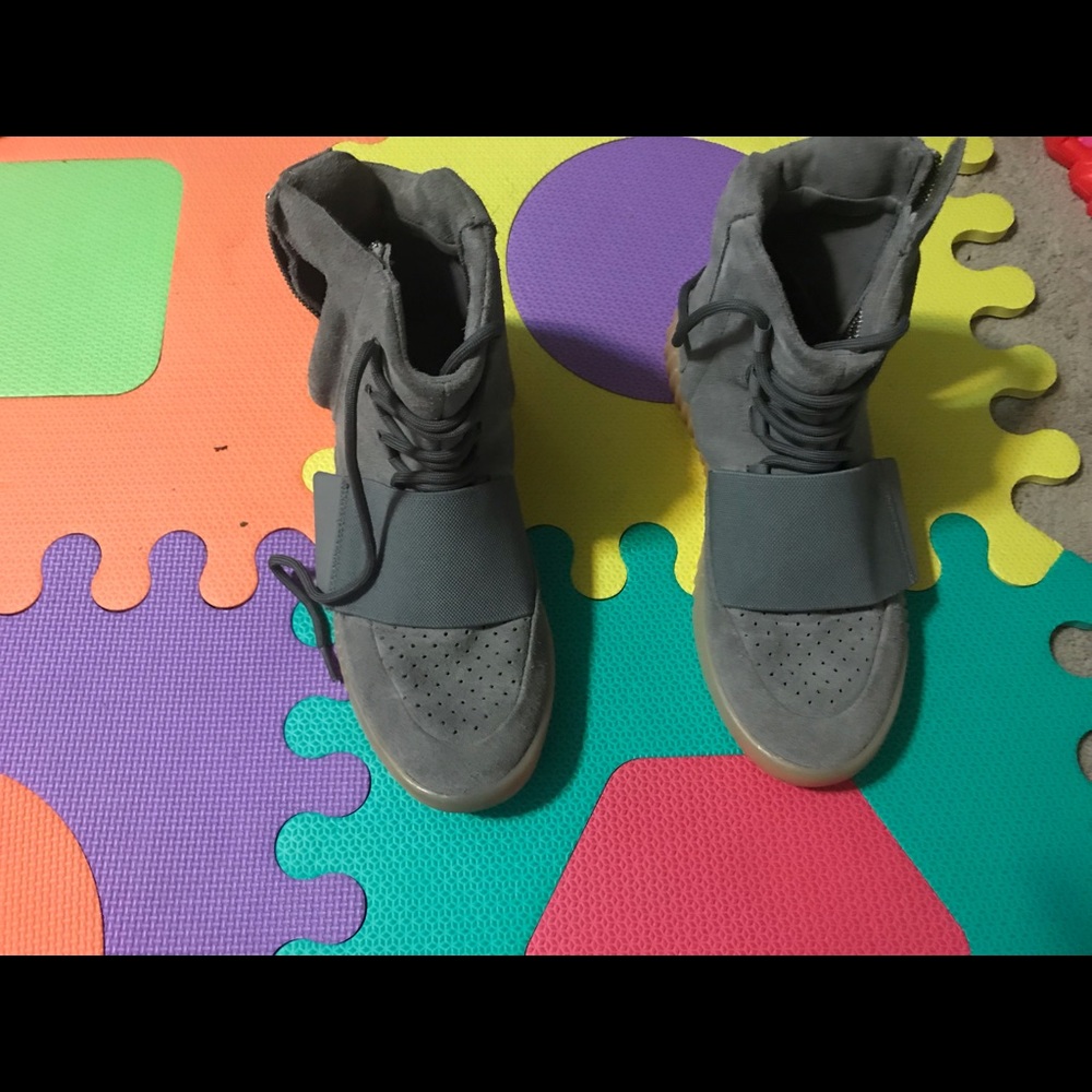 Yeezy 750 boost